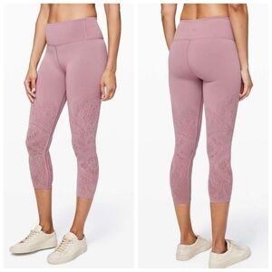 LULULEMON Reveal Crop *Zen Expression